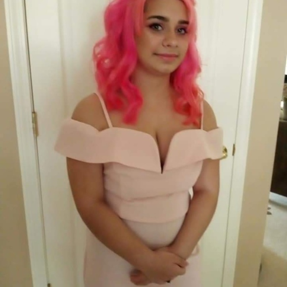 💖B. SMART Formal off the shoulder dress. Size 13 BEAUTIFUL PROM/EASTER DRESS!!